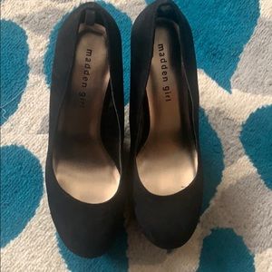 Madden girl size 8 velvet Wedges